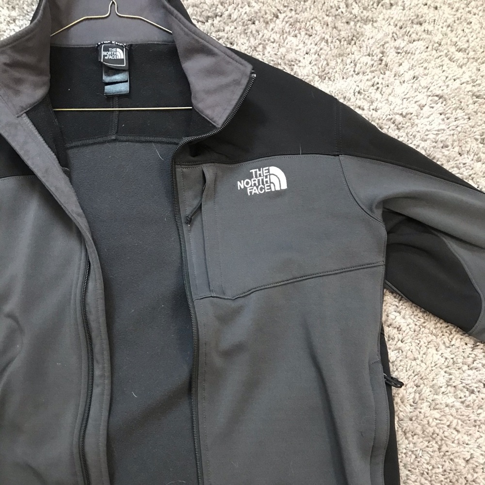 North Face Men’s lightweight jacket